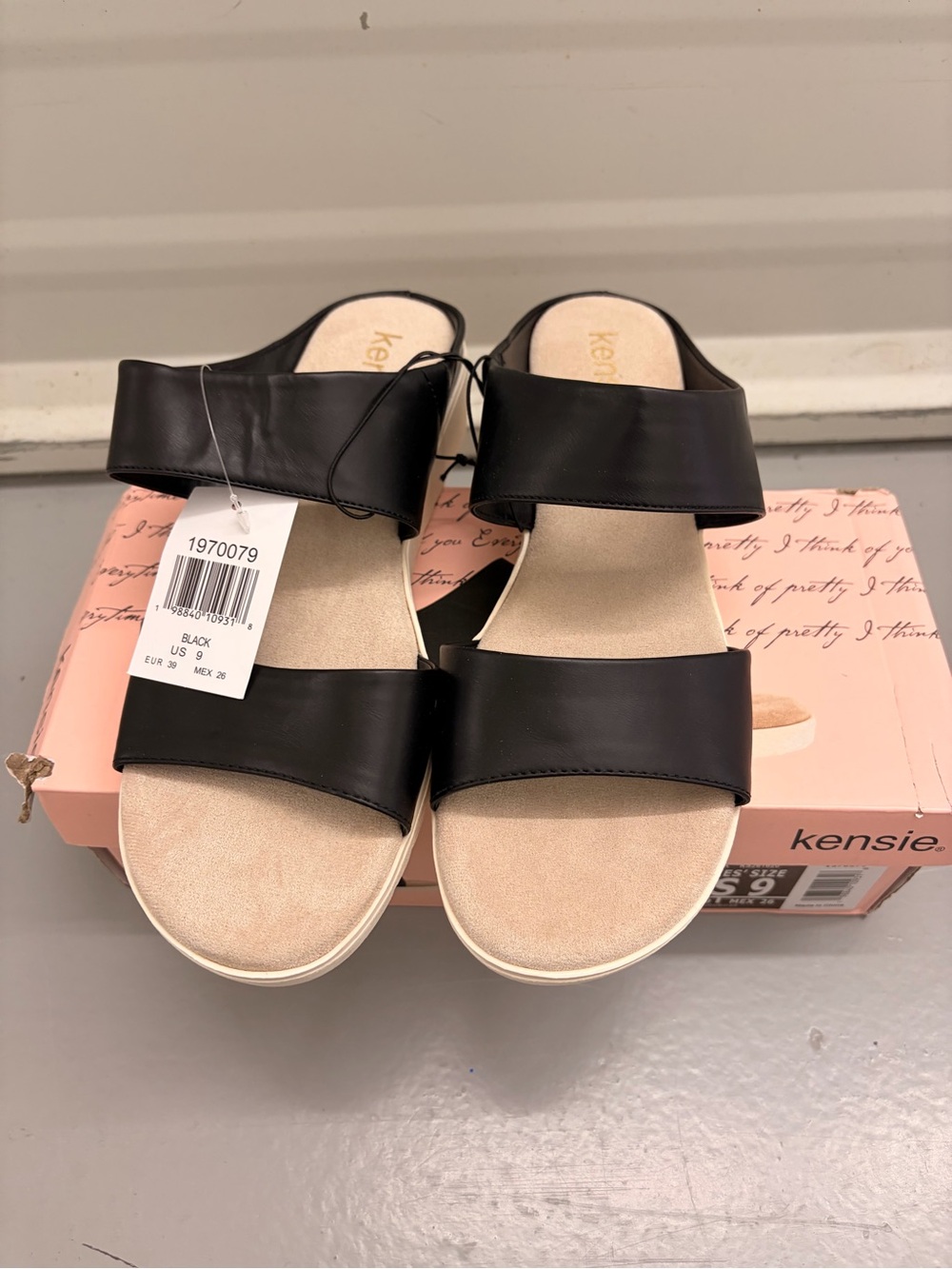 NWT Kensie Endy Comfort Double Strap Slide Sandals Black Size 9